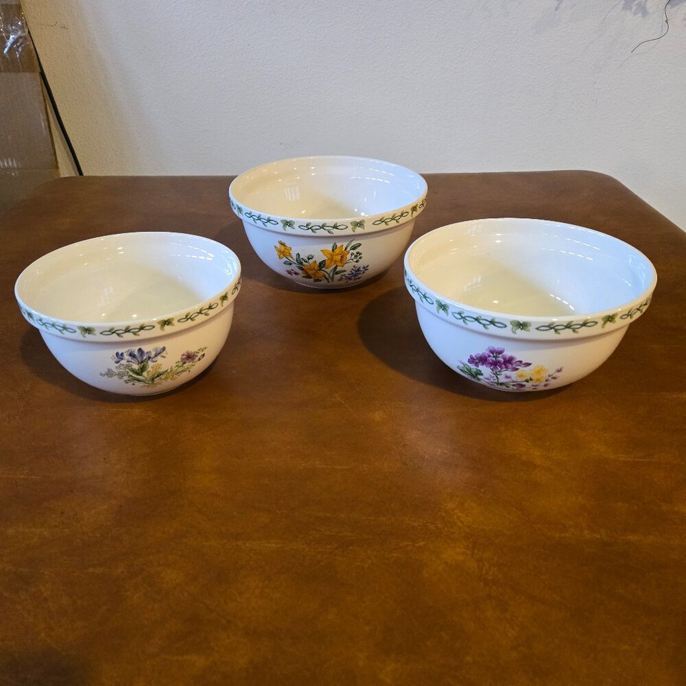 Thomson Floral Gardens Nesting Mixing Bowls